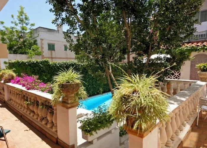 Cas Bombu Pensión 3*