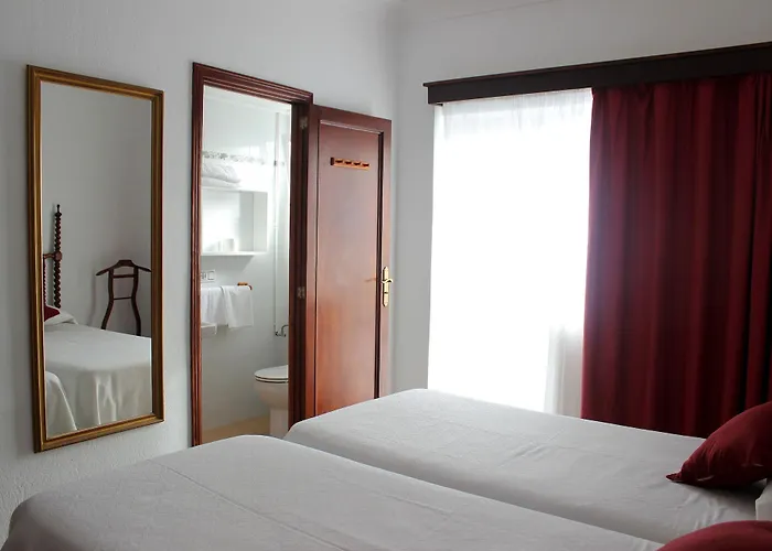 Cas Bombu Кала Ратьяда