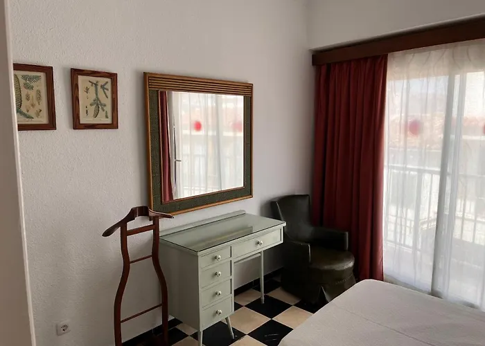 Cas Bombu بيت ضيافة