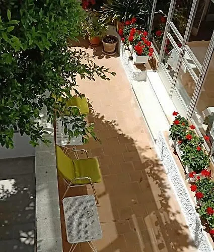 Cas Bombu بيت ضيافة 3*