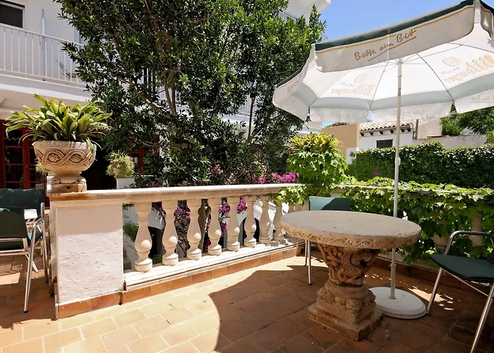 Cas Bombu Кала-Ратхада