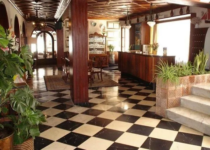 Cas Bombu Гостьовий будинок Кала-Ратхада